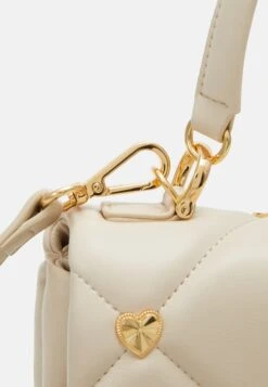 LOVE MOSCHINO Jewel Heart Shoulder Bag - Toilettas - Avorio 9 LOVE MOSCHINO Jewel Heart Shoulder Bag - Toilettas - Avorio -Tassen Promotie Winkel 115601231a684db6a1496a3650eb52c7