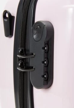 Guess Kids Unisex - Trolley - Ballet Pink 14 Guess Kids Unisex - Trolley - Ballet Pink -Tassen Promotie Winkel 34d134996c3d4700a9d11c91ecd3f127