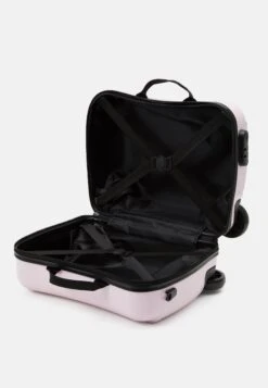 Guess Kids Unisex - Trolley - Ballet Pink 11 Guess Kids Unisex - Trolley - Ballet Pink -Tassen Promotie Winkel 8dab122d86c3498e97114c3053ff95f9