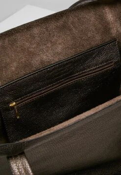 Kurt Geiger London Violet Horizontal Tote - Shopper - Gunmetal -Tassen Promotie Winkel e1ff0ad362574add8f2969268d065702